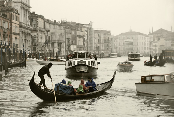 boats on grand canale